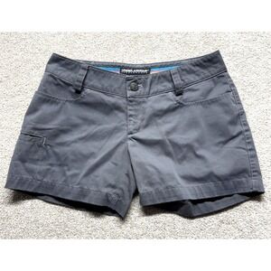 Under Armour Women Gray Performance Shorts Size 8 Cargo Pockets Athletic Casual